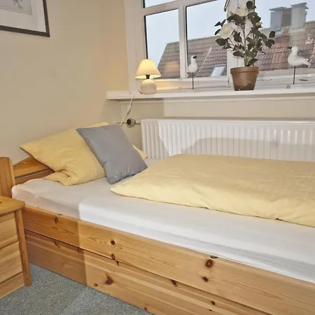 Apartment Suedstrand 6 *