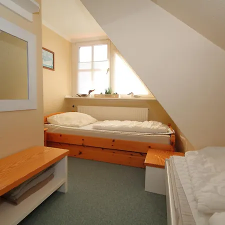 Apartment Suedstrand 6 *